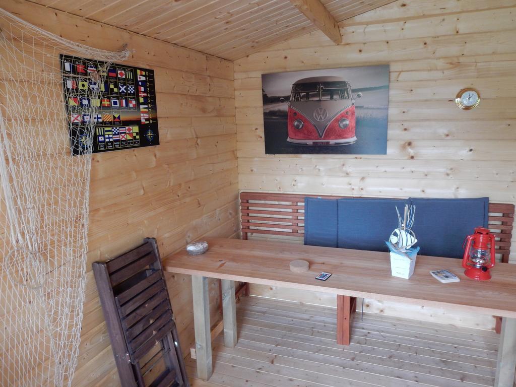 Ferienwohnungen Am Kleinen See แบร์เกิน เอาฟ์ รือเจิน ภายนอก รูปภาพ